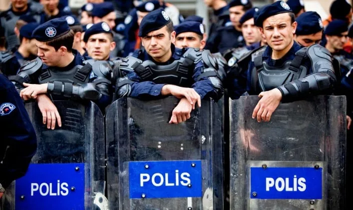 Lise Mezunları Nasıl Polis Olabilir?